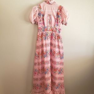 Vintage '70s ILGWU pink floral maxi dress - size SMALL